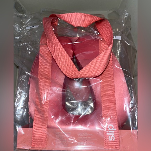 Brand New Slip Jet Setter Travel Pillow in Pink - Picture 3 of 6